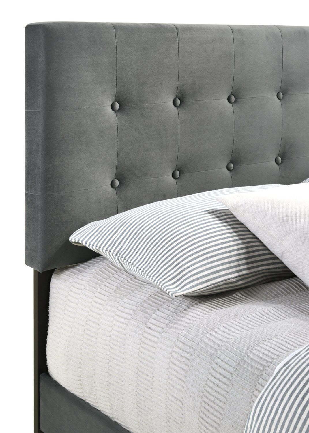 Gabi Upholstered Bed in Charcoal Velvet Fabric with Gold Finish Legs, Button Tufted - King Size | Lit rembourré Gabi en tissu de velours anthracite avec pattes au fini doré et capitonnage à boutons - format très grand lit