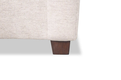 Causeuse Mallie de 60 po en tissu de chenille avec accoudoirs enroulés et pattes en bois - blanc coquillage