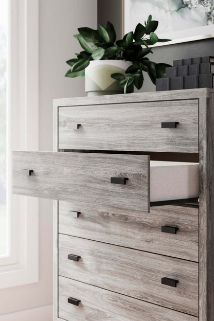 Zen Bedroom Chest of Drawers, 5-Drawer, 44.7W x 52.5H - Grey | Commode verticale Zen de 44,7 po (L) x 52,5 po (H) à 5 tiroirs pour la chambre à coucher - grise