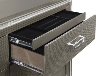 Max 6-Piece King Bedroom Package - Silver | Ensemble de chambre à coucher Max 6 pièces avec très grand lit - Argent | MAX2CKP6