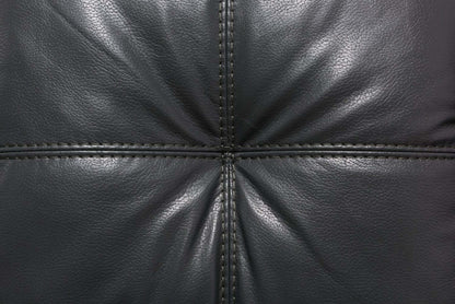 Fauteuil Addison de 42 po fabriqué au Canada en tissu d’apparence cuir avec coussin de dossier capitonné - gris