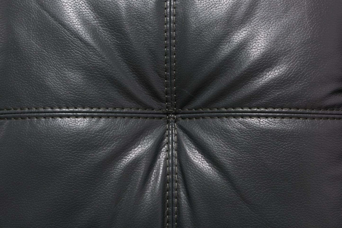 Sofa Addison de 86 po fabriqué au Canada en tissu d’apparence cuir avec coussin de dossier capitonné - gris