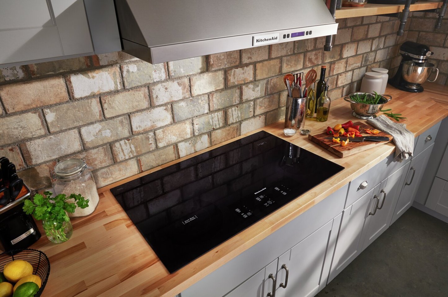 Surface de cuisson électrique KitchenAid de 36 po à 5 éléments - noire - KCES956KBL