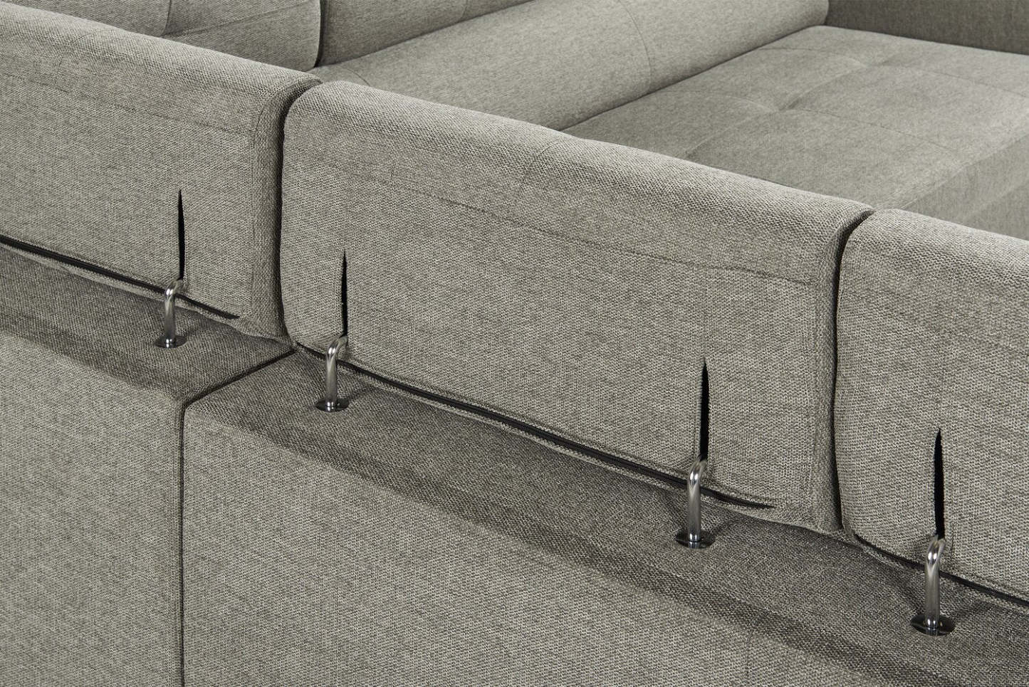 Savvy 2-Piece Right-Facing Linen-Look Fabric Sectional with Adjustable Headrests, Cupholders and USB Port - Grey | Canapé sectionnel droit Savvy 2 pièces en tissu d’apparence lin avec appuie-têtes réglables, porte-gobelets et port USB - gris