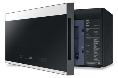 Samsung 2,1 Cu. Fort. Micro-ondes à hotte intégrée avec 400 CFM et commande tactile en verre - Verre blanc - ME… | Quatre à micro-ondes à hotte intégrée Samsung de 2,1 pi³ avec 400 pi³/min et commandes tactiles en ver…
