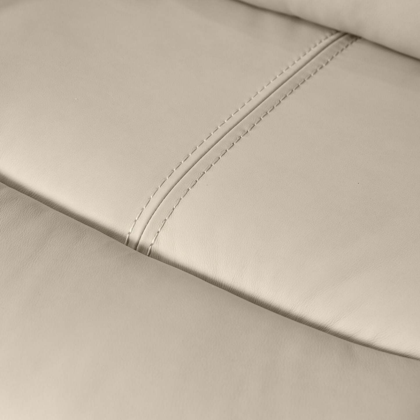 Sofa à inclinaison électrique Prescott de Scott Living de 88,5 po en cuir véritable avec appuie-têtes électriques - gris platine