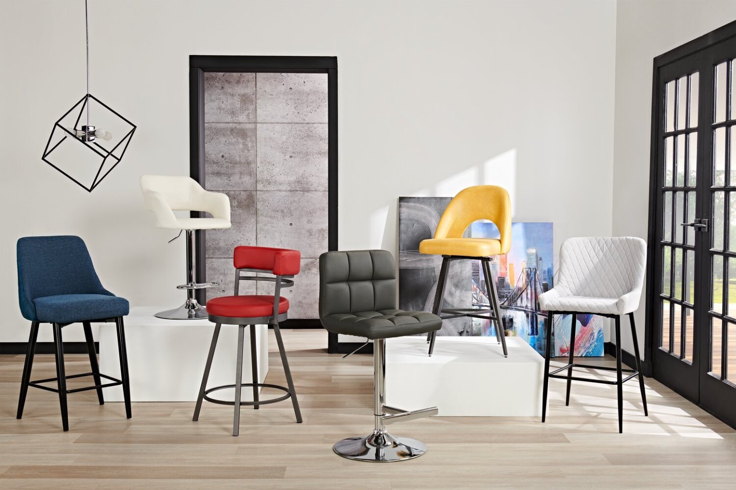 Tabouret de comptoir Mila avec siège pivotant, tissu en cuir végétalien, métal - Rouge | Tabouret de bar Mila en tissu de cuir végétalien et en métal avec siège pivotant - rouge