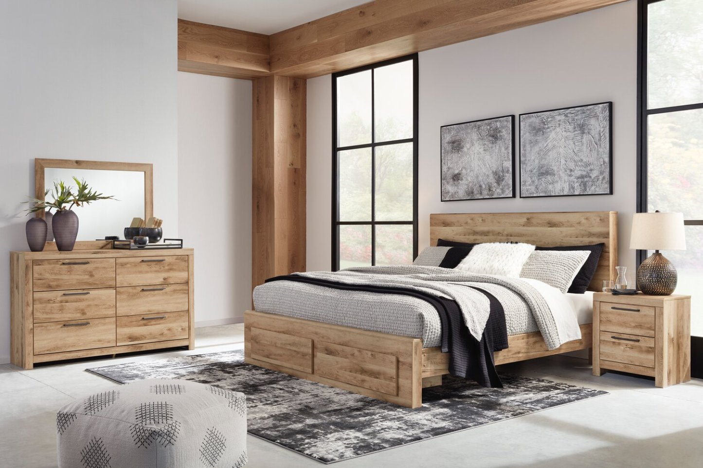 Lit de rangement Derekson avec 2 tiroirs intégrés au pied du lit, naturel - format lit double | Derekson Storage Bed with 2 Built-In Footboard Drawers, Natural - Full Size