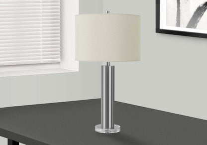 Lampe de table 28 Nickel Metal avec base en acrylique|Lampe de table de 28 po en métal nickel avec base en acrylique