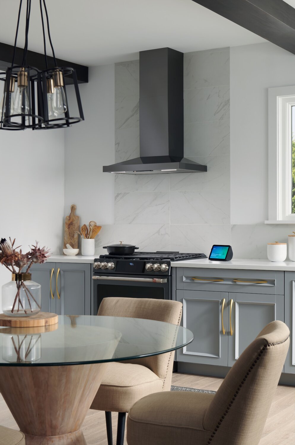 Hotte cheminée pyramidale Broan de 30 po avec technologie Code ReadyMC - EWS1306BLS | Broan 30 Pyramid Chimney Range Hood with Code Ready™ Technology - EWS1306BLS | EWS130LS