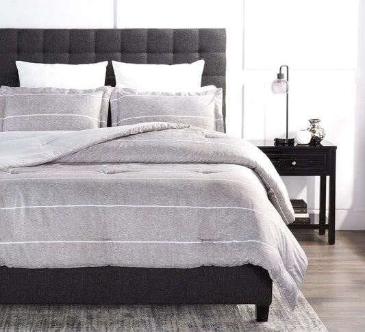 Stripes 3-Piece King Comforter Set - Grey| Ensemble d'édredon Stripes 3 pièces pour très grand lit - gris | STRPE3KG