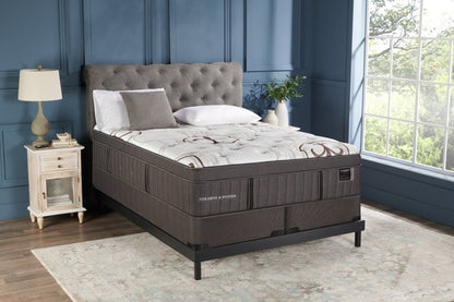 Stearns & Foster Founders Collection Cardiff City Eurotop King Mattress Set | Ensemble Eurotop Cardiff City de la collection Founders de Stearns & Foster pour lit king | CRDCTYKP