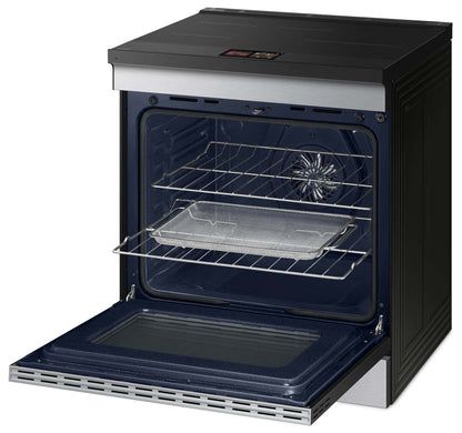 Cuisinière intelligente à induction encastrée Samsung de 6,3 pi³ avec caméra de four - acier inoxydable - NSI6DG9900SR…