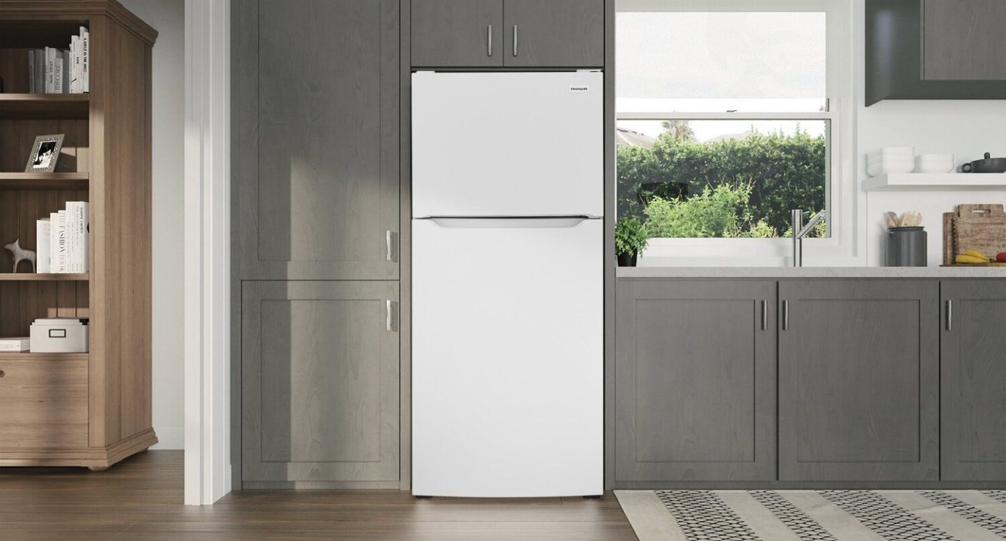 Réfrigérateur Frigidaire de 30 18 pi3 et de congélateur supérieur prêt pour le garage - blanc - FFHT1814YW | Frigidaire 30 18 Cu. Fort. Réfrigérateur à congélateur supérieur prêt pour le garage - Blanc - FFHT1814YW