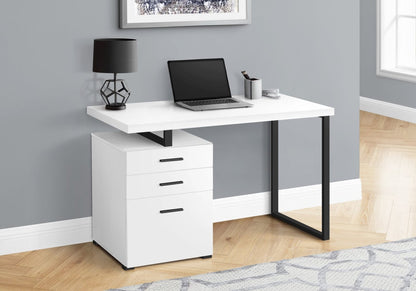 Bureau réversible Clayton 47.25 avec 3 tiroirs - Blanc|Bureau réversible Clayton de 47,25 po à 3 tiroirs - blanc