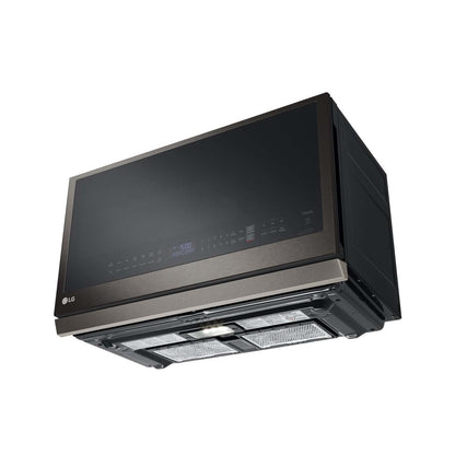 LG 2,1 Cu. Fort. Micro-ondes à grande portée avec ExtendaVent™ et cuisson par capteur - Acier noir anti-taches… | Quatre à micro-ondes à hotte intégrée LG de 2,1 pi³ avec ExtendaVentMC et cuisson par capteur - acier …