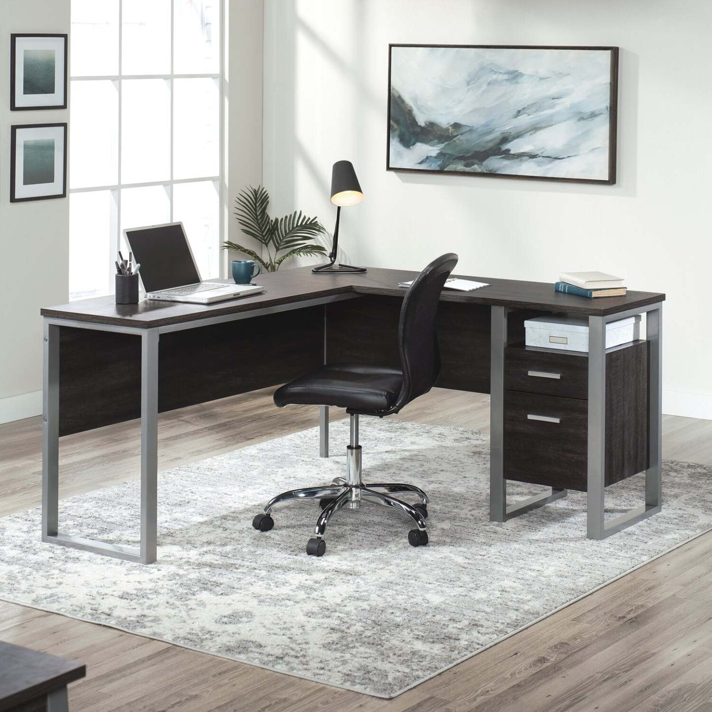 Rayna 59.84 L-Shaped Office Desk with 2-Drawers - Bureau en forme de L Rayna de 59,84 po avec 2 tiroirs - noyer foncé