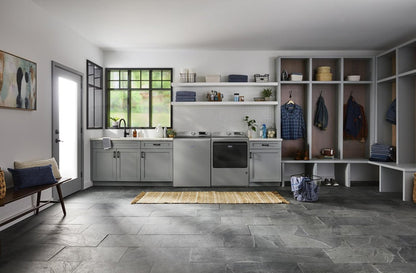 Maytag 6,0 pi³ Laveuse intelligente à chargement par le haut et 7,4 pi³ Sécheuse électrique - Argenté radieux | Maytag 6,0 Cu. Ft. Smart Top-Load Washer and 7.4 Cu. Ft. Electric Dryer - Radiant Silver