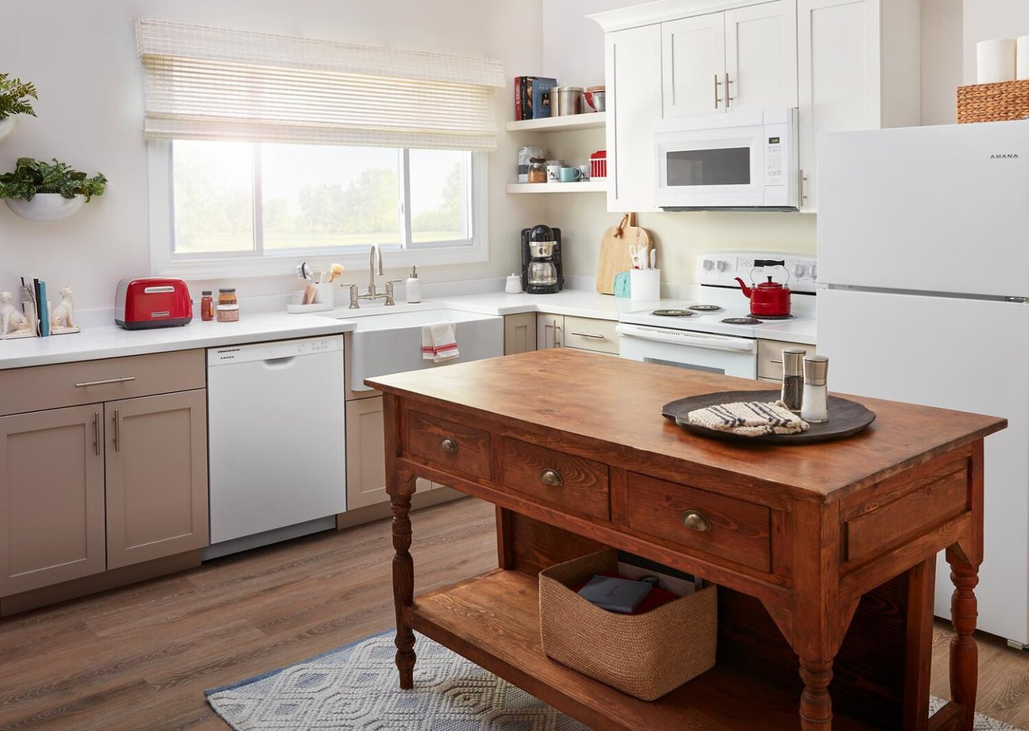 Lave-vaisselle Amana 24 59 dBA à commande frontale avec système de lavage à triple filtre - Blanc - ADFS2524RW | Lave-vaisselle Amana à 59 dBA de 24 po avec commandes à l'avant - blanc - ADFS2524RW | ADFS252W