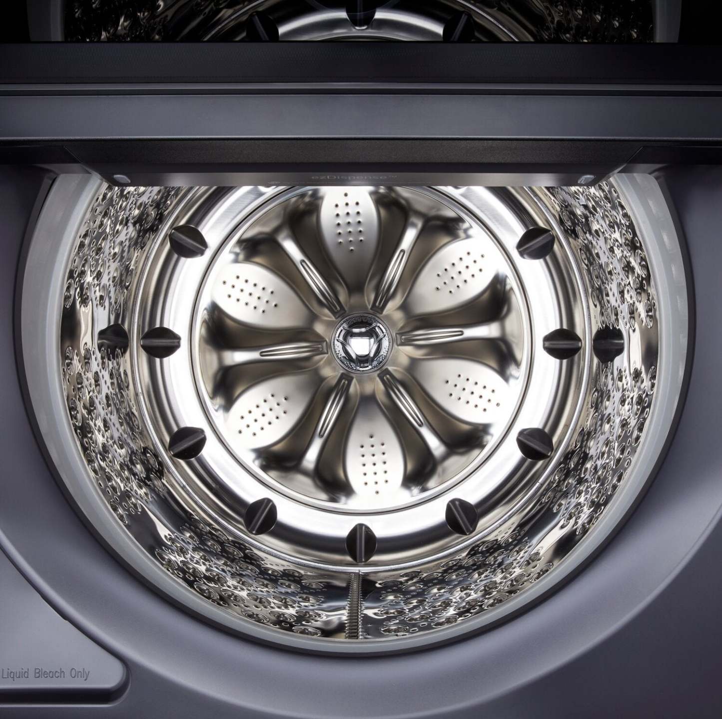 Laveuse intelligente haute efficacité LG à chargement par le haut de 6,3 pi³ - acier noir - WT8600CB | LG 6.3 Cu. Ft. Smart Top-Load High-Efficiency Washer - Black Steel - WT8600CB