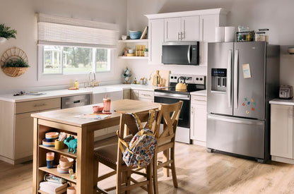 Whirlpool 36 25 Cu. Ft. Réfrigérateur à portes françaises avec distributeur d’eau et de glaçons - WRFF3436RZ | Réfrigérateur Whirlpool de 36 po et de 25 pi³ à portes françaises avec distributeur d’eau et de glaçons - WRFF3436RZ | WRFF34RZ