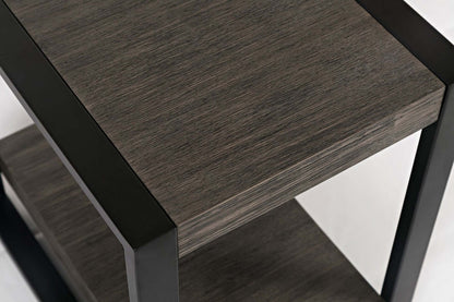 Apex 18 Modern Chairside Table with Shelf - Grey with Black Metal Legs|Table de fauteuil moderne Apex 18 po avec tablette - grise avec pattes en métal noir