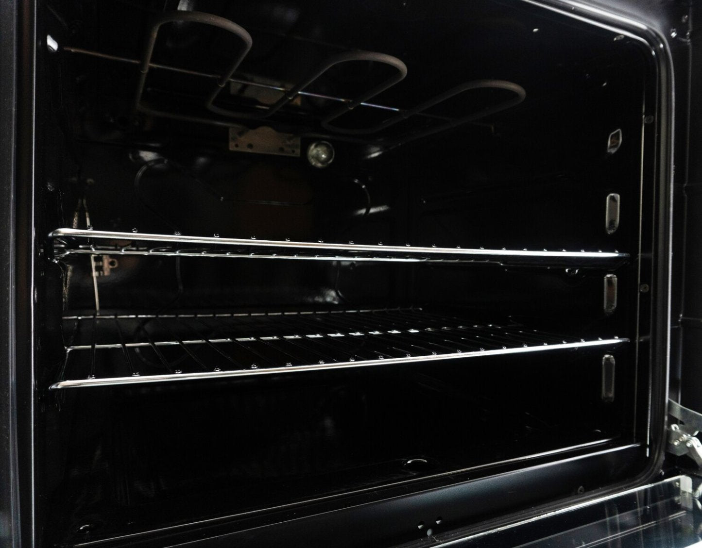 Danby 2,5 Cu. Fort. Cuisinière électrique compacte de 24 largeurs et 4 brûleurs - Blanc - DERM240WC | Cuisinière électrique Danby de 2,5 pi³ de largeur compacte de 24 po et à 4 brûleurs - blanche - DERM…