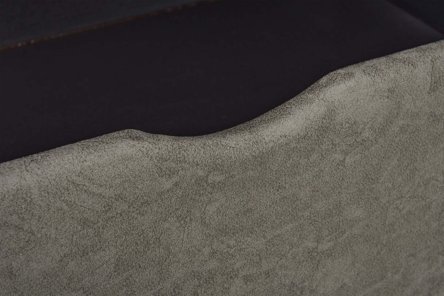 Made in Canada Morty 48 Leather-Look Fabric Storage Ottoman - Grey | Pouf de rangement Morty de 48 po fabriqué au Canada en tissu d’apparence cuir - gris