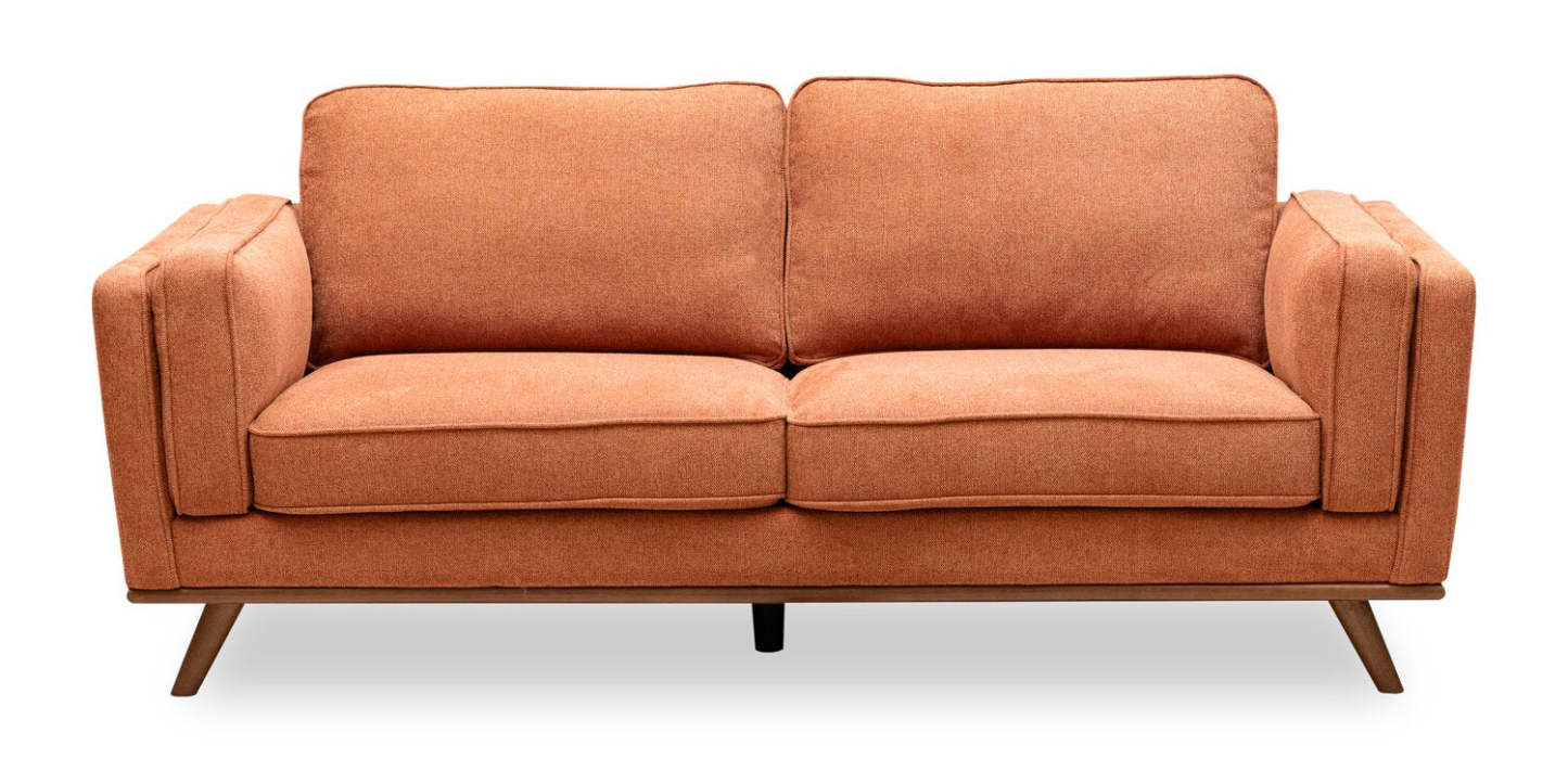 Kort & Co. Sofa Kassia de 80 po de format condo en tissu d’apparence lin avec base et pattes en bois - orange