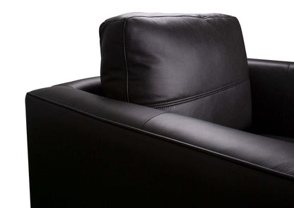 Chaise Melrose 36,5 en cuir véritable de première qualité avec pieds en métal - Noir | Fauteuil Melrose de 36,5 po en cuir de qualité supérieure avec pattes en métal véritable - noir