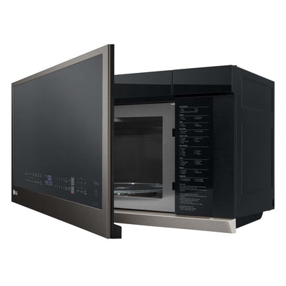 LG 2,1 Cu. Fort. Micro-ondes à grande portée avec ExtendaVent™ et cuisson par capteur - Acier noir anti-taches… | Quatre à micro-ondes à hotte intégrée LG de 2,1 pi³ avec ExtendaVentMC et cuisson par capteur - acier …