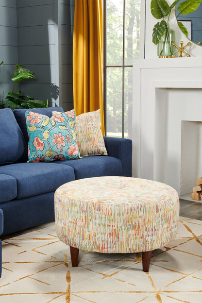 Fabriqué au Canada Sofa Lab personnalisable Pouf en tissu The Curve 31 - Jardin multicolore | Pouf The Curve de Sofa Lab de 31 po fabriqué au Canada en tissu - Jardin multicolore | CURV1141