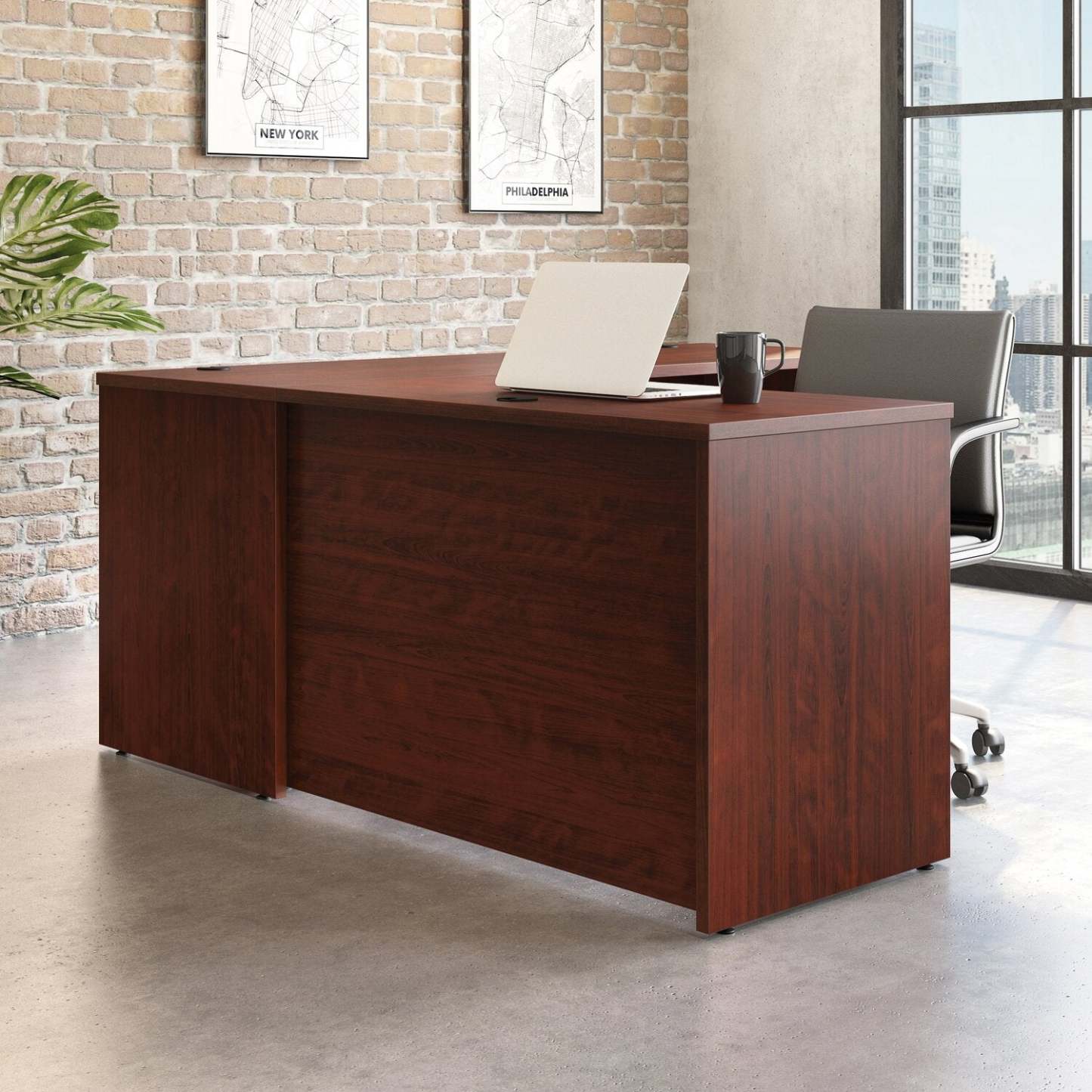 Affirm 45.15 Commercial Grade Office Desk Return - Classic Cherry|Retour pour bureau Affirm de 45,15 po de qualité commerciale - cerisier classique