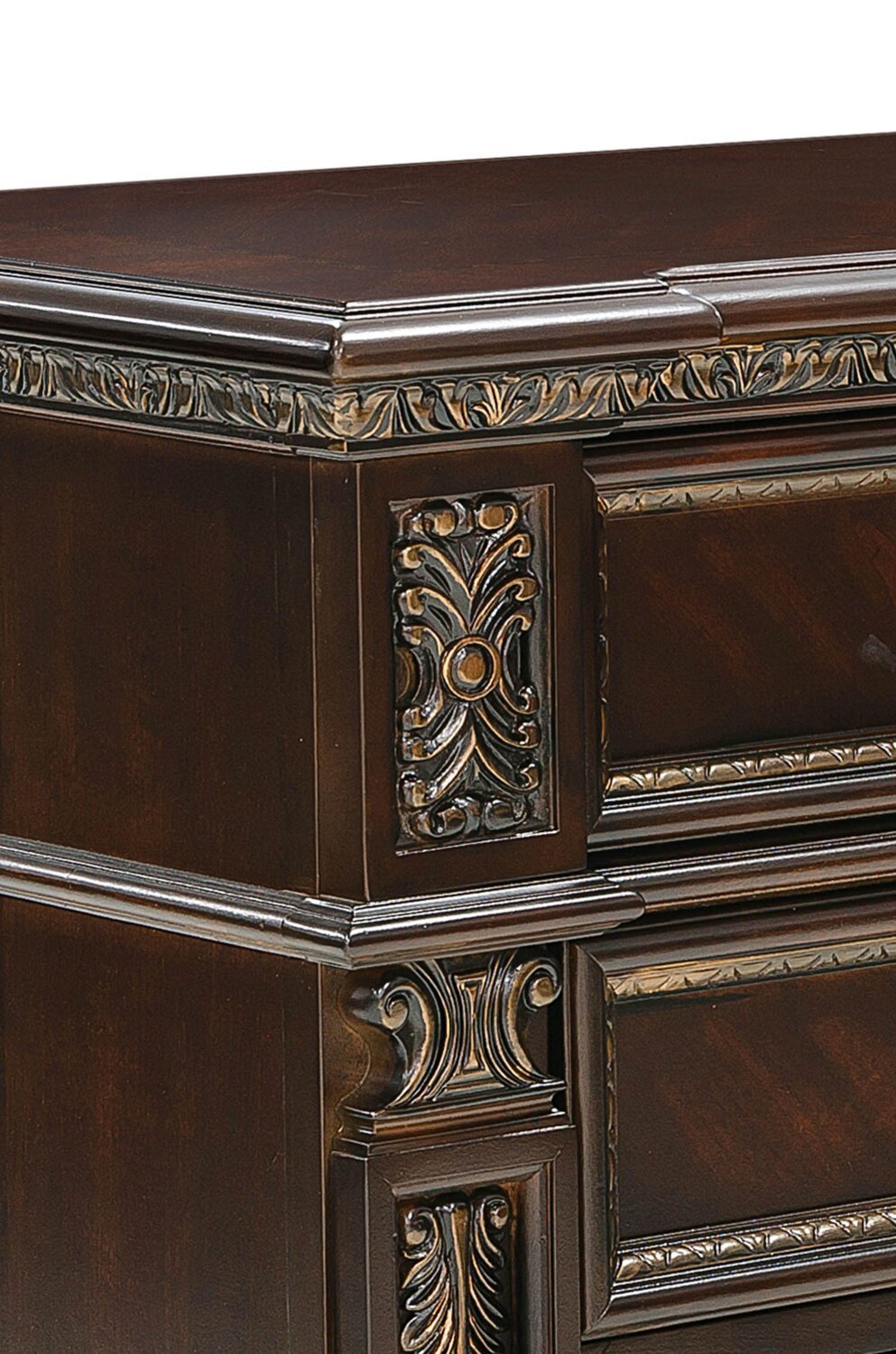 Table de chevet à 3 tiroirs Wynn, 31 L x 29,5 H - Brun Cerise | Table de nuit Wynn de 31 po (L) x 29,5 po (H) à 3 tiroirs - brun cerisier