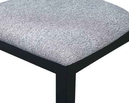 Chaise de salle à manger Bryn avec siège en tissu, dossier à lattes - noire