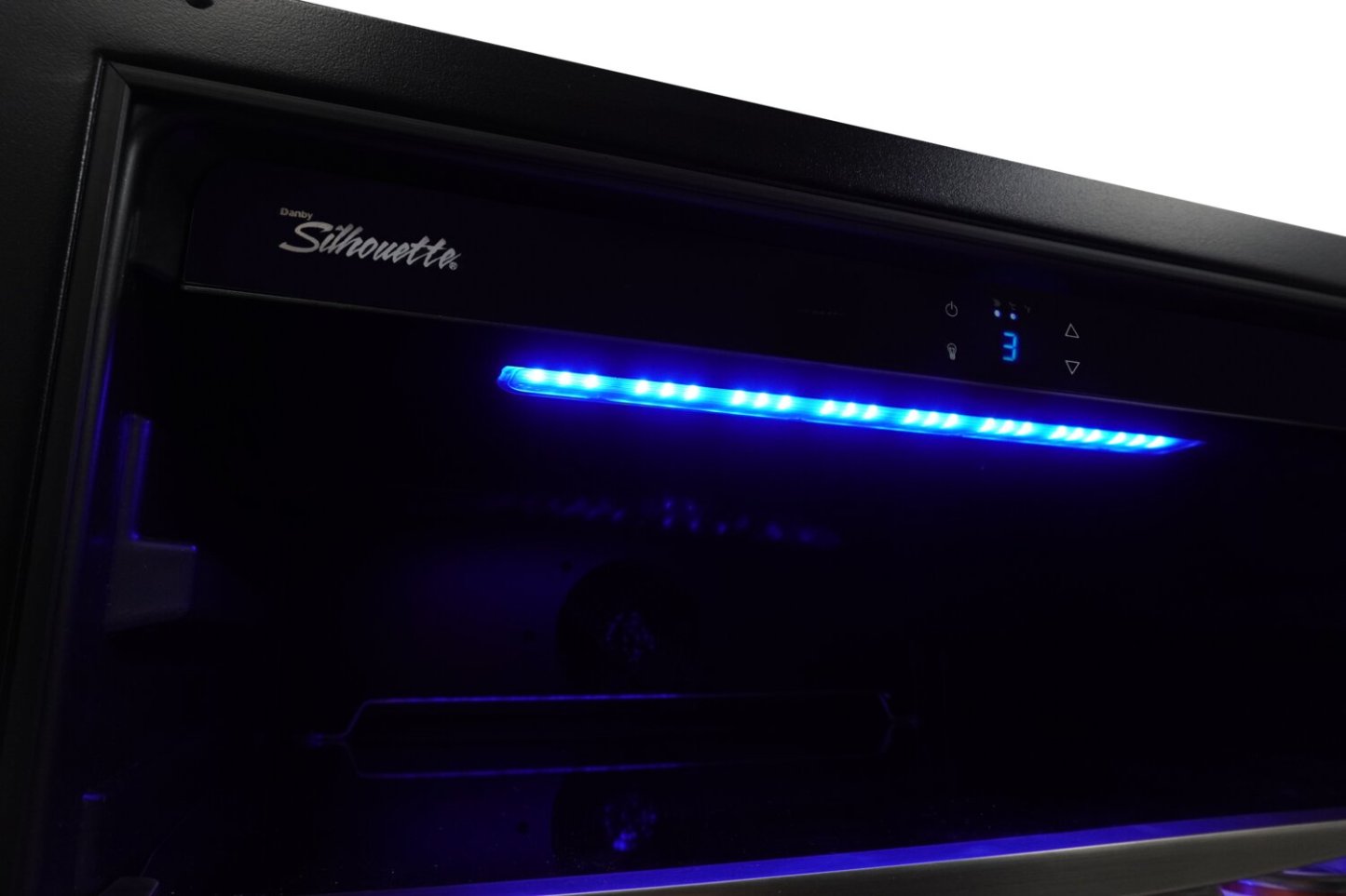 Silhouette Riccotta 23.8 5.7 Cu. Ft. Single-Door Beverage Centre - Stainless Steel - SBC057D1BSS | Refroidisseur à boissons Riccotta de Silhouette de 5,7 pi³ et de 23,8 po à 1 porte - acier inoxydable…