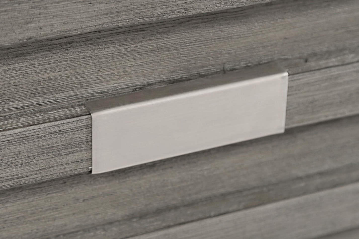 Table de chaise rustique Bronx 16 avec rangement et étagère - Bois gris|Table de fauteuil rustique Bronx de 16 po avec rangement et tablette - bois gris