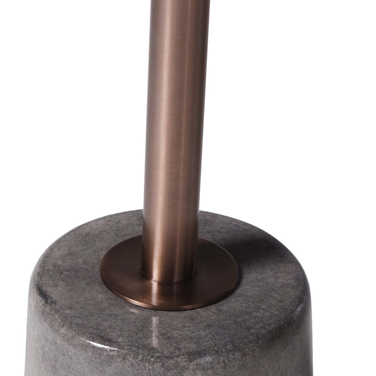 Rosalee 18 Accent Table - Grey Cement Top &amp; Base|Table d'appoint Rosalee de 18 po - dessus et base en ciment gris