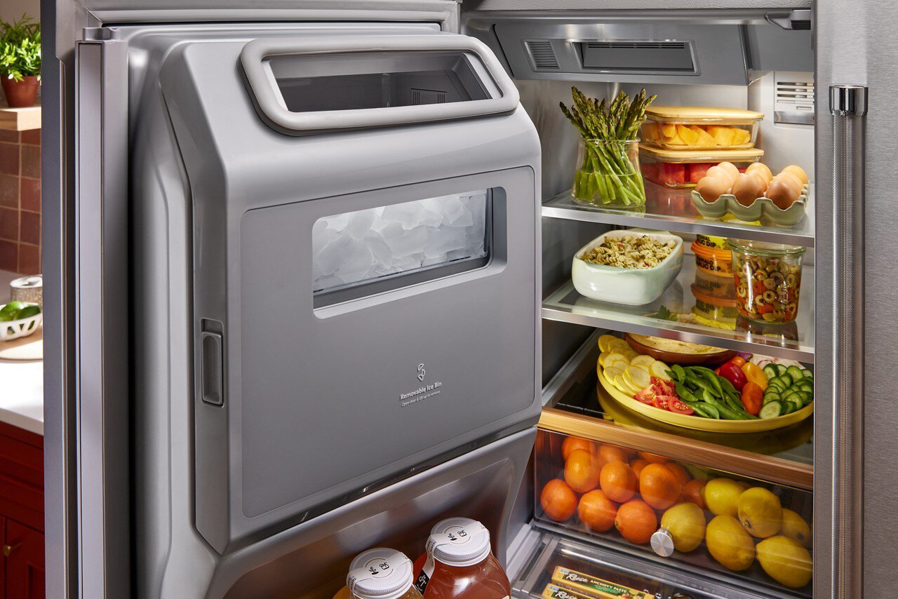 Réfrigérateur KitchenAid de 26,2 pi³ et de 36 po à portes françaises - acier inoxydable avec finition Pr…