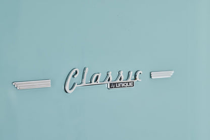 Réfrigérateur Classic Rétro par Unique de 24 po et de 12 pi3 à congélateur inférieur - turquoise brume marine - UGP-340L T AC | U340LTAC
