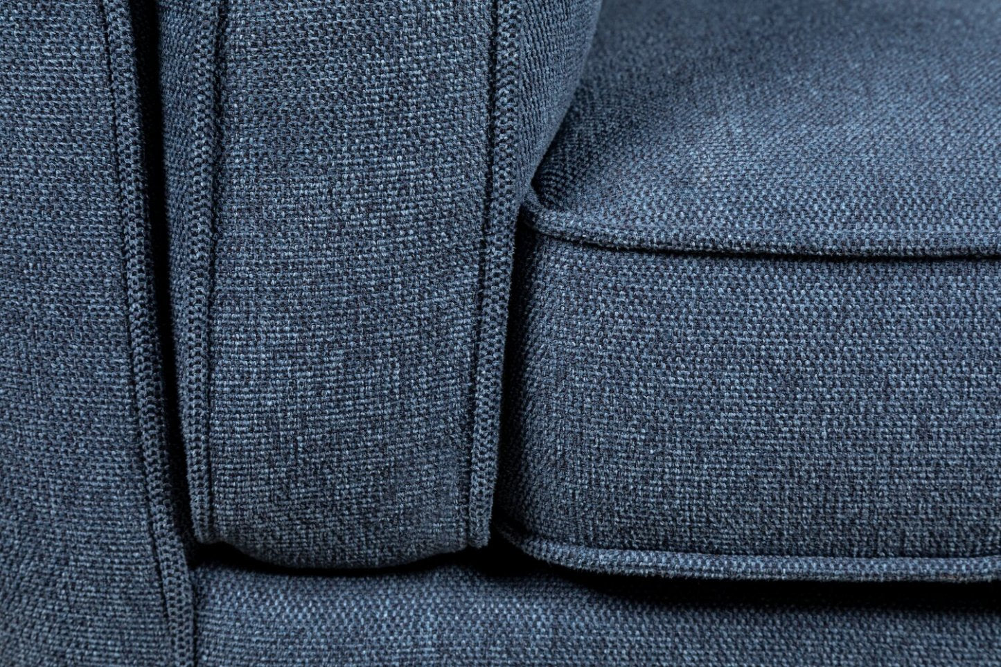 Fauteuil Kassia de Kort & Co. de 40,9 po en tissu d’apparence lin avec base et pattes en bois - bleu