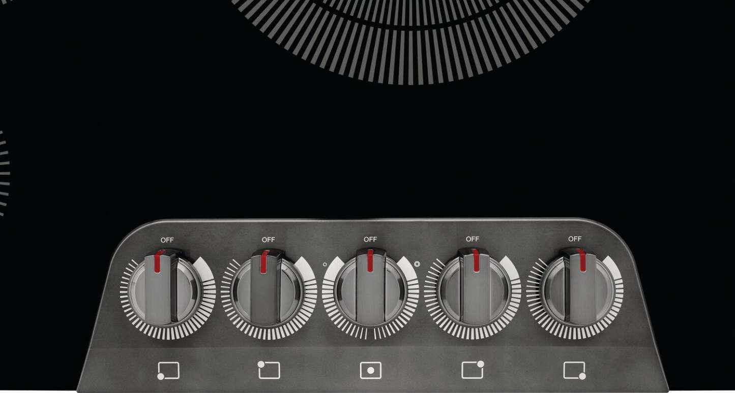 Frigidaire Gallery 36 Table de cuisson électrique à 5 éléments - Acier inoxydable noir - GCCE3670AD | Surface de cuisson électrique Frigidaire Gallery de 36 po à 5 éléments - acier inoxydable noir - GCC…