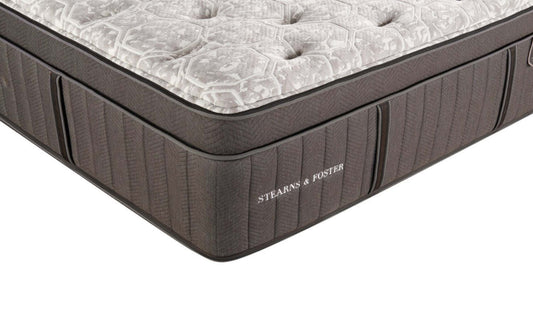 Stearns & Foster Founders Collection Derby County Eurotop Queen Mattress | Matelas Eurotop Derby County de la collection Founders de Stearns & Foster pour lit queen | DERBYCQM