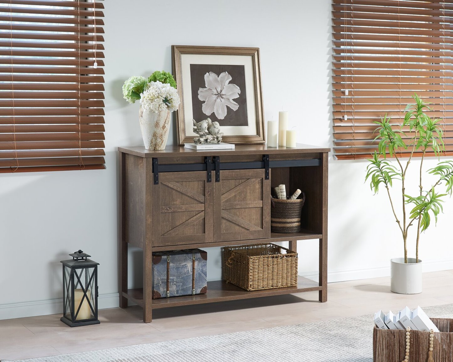 Armoire d'appoint Corbin 47.25 avec portes de grange coulissantes - Chêne noyer | Armoire décorative Corbin de 47,25 po avec portes de grange coulissantes - chêne noyer