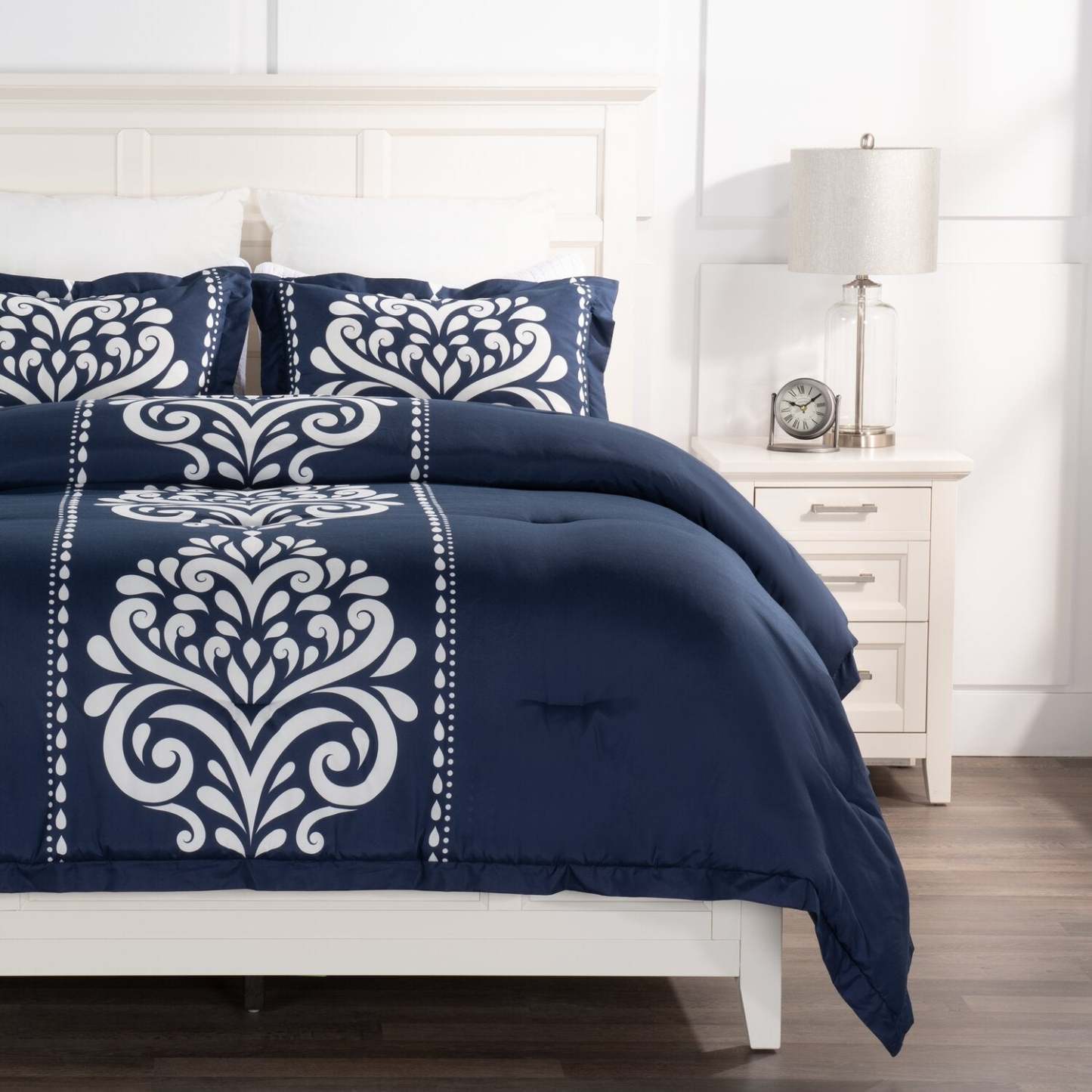Navy Damask 3-Piece King Comforter Set|Ensemble d'édredon Navy Damask 3 pièces pour très grand lit|NVYDM3KG