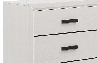 Commode à 6 tiroirs pour chambre à coucher Kate, 58 L x 37 H - Blanc | Commode Kate de 58 po (L) x 37 po (H) à 6 tiroirs pour la chambre à coucher - blanche