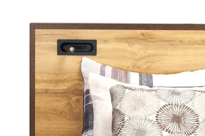 Lit plateforme Silas brun rustique avec tête de lit, cadre et éclairage à DEL - format grand lit | Silas Platform Bed with Headboard & Frame, LED, Rustic Brown - Queen Size