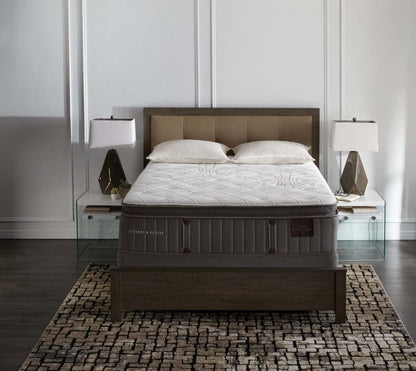 Stearns & Foster Princedale Medium Pillow-Top Full Mattress Set|Ensemble matelas semi-ferme à plateau-coussin Princedale de Stearns & Foster pour lit double