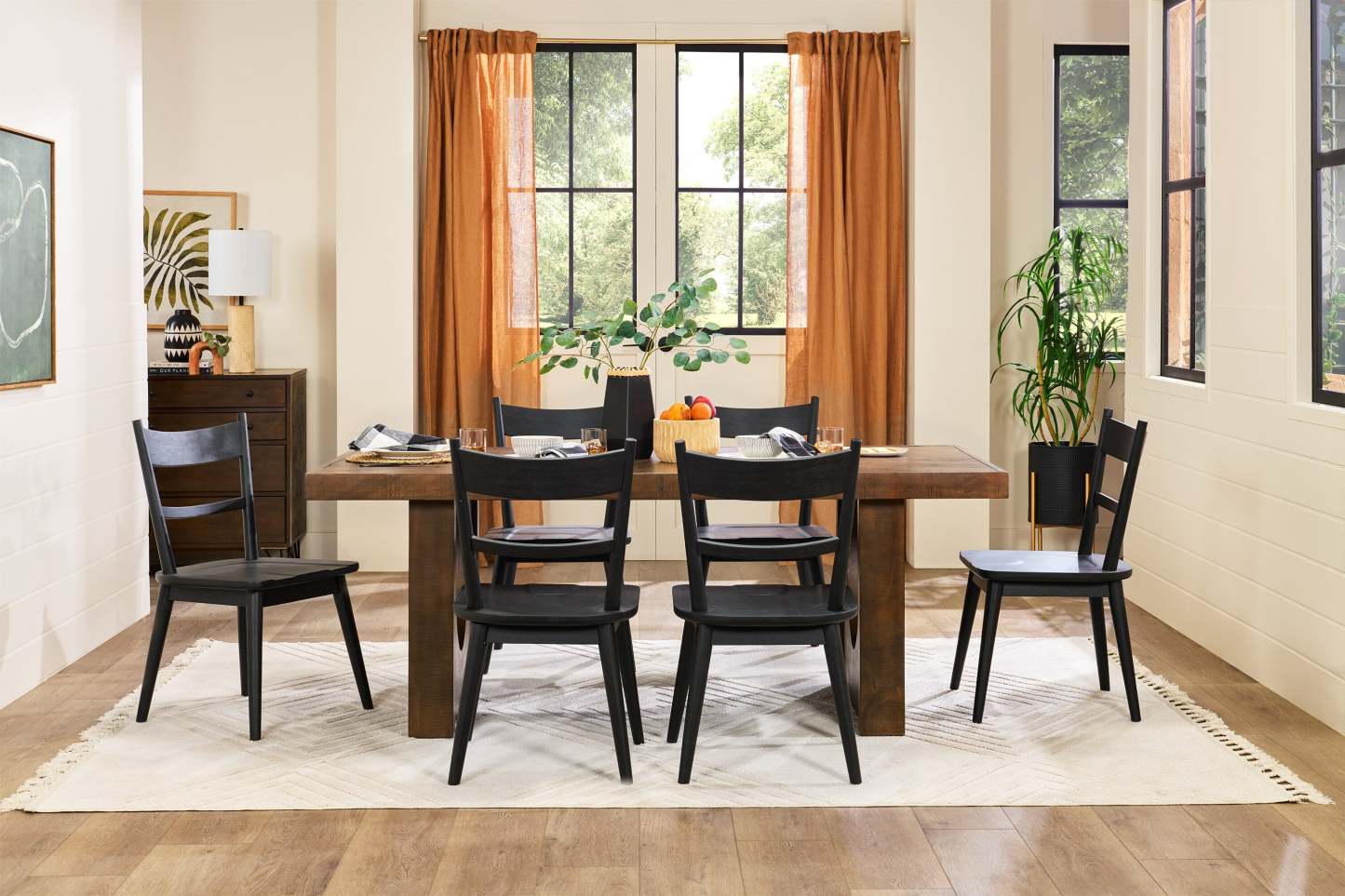 Kort &amp; Co. Chaise de salle à manger Sol avec dossier en échelle incurvé - Noir | Chaise de salle à manger Sol de Kort &amp; Co. avec dossier en échelle courbé - noire