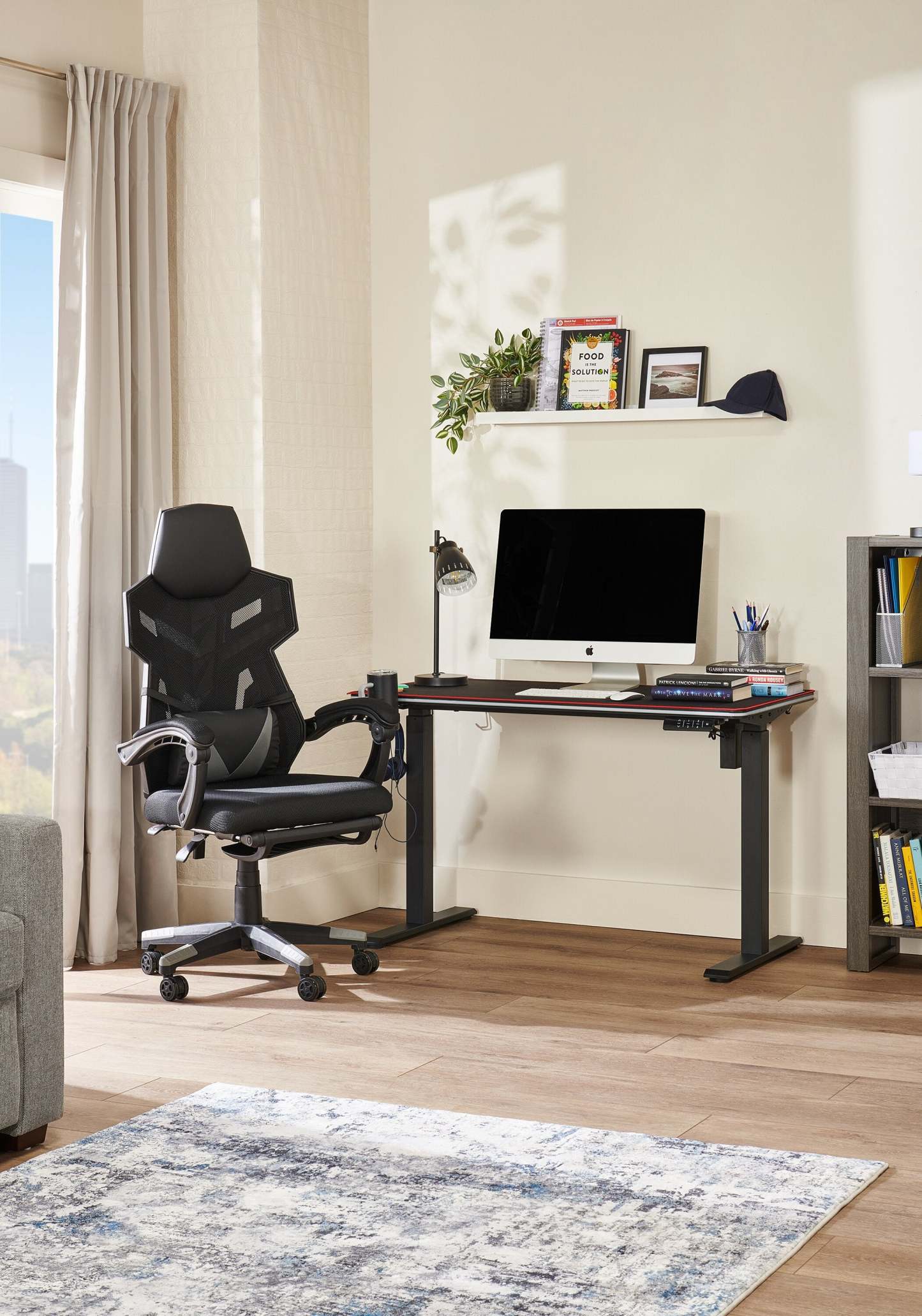 Chaise de jeu ergonomique Sparrow 28.3 avec coussin lombaire et repose-pieds - Noir | Fauteuil de jeu ergonomique Sparrow de 28,3 po avec coussin lombaire et repos-pieds - noir